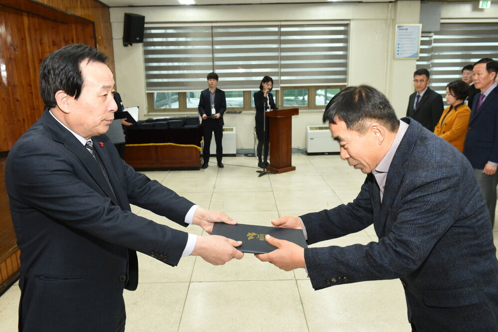 박홍률 목포시장 임용장 전달.