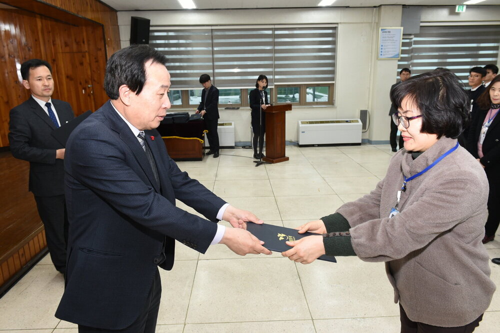 박홍률 목포시장 임용장 전달.