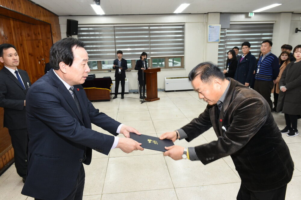 박홍률 목포시장 임용장 전달.