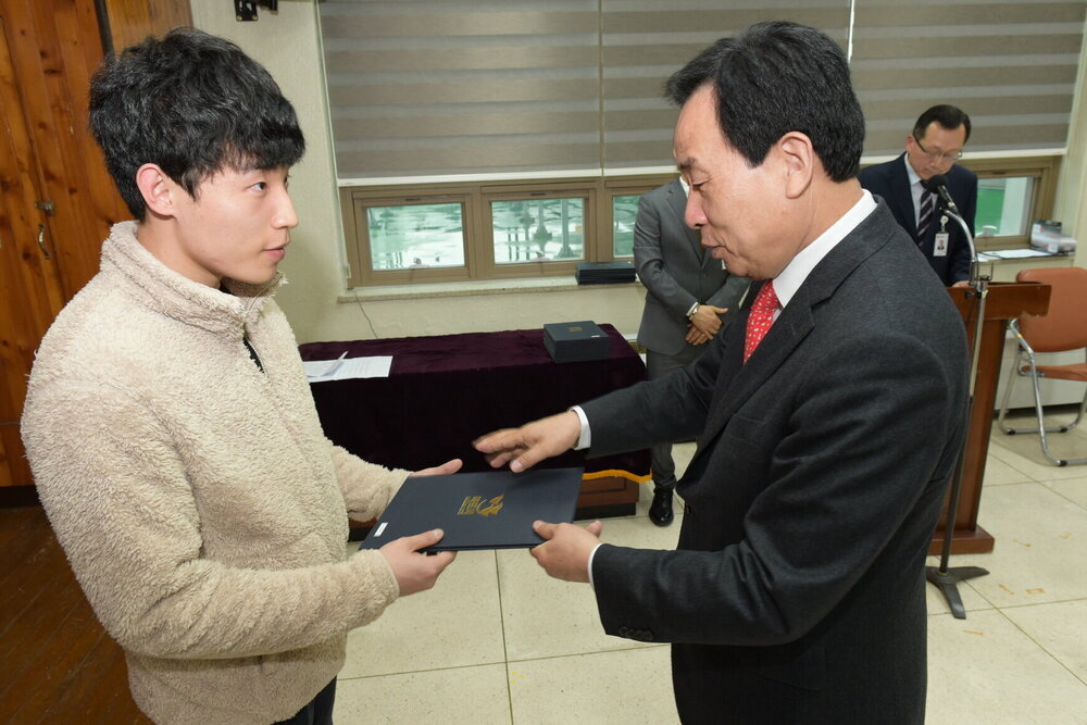 박홍률 목포시장 위촉장 수여.