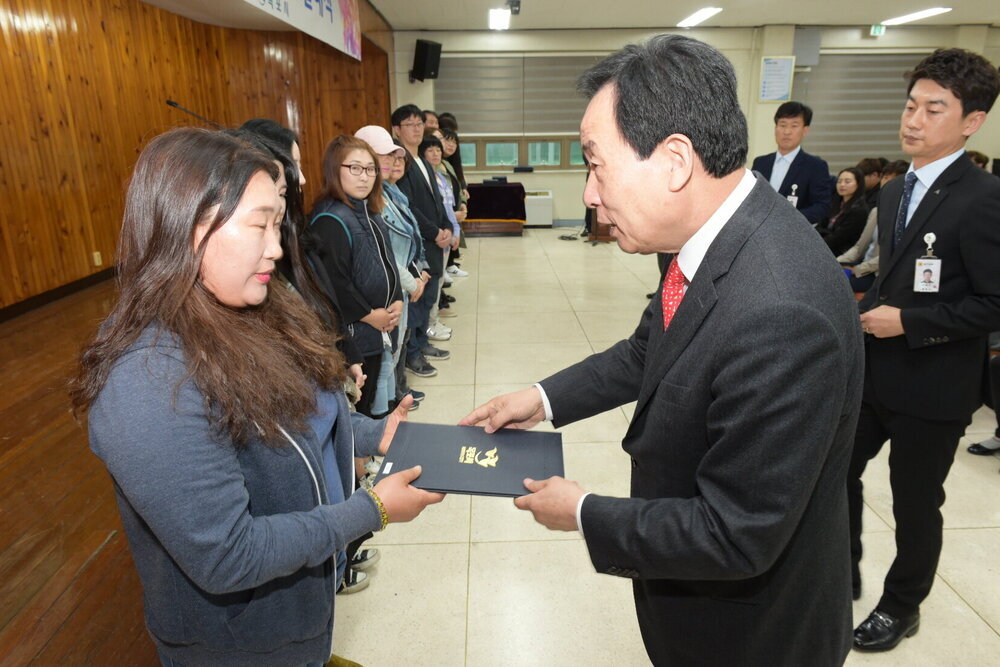 박홍률 목포시장 위촉장 수여.