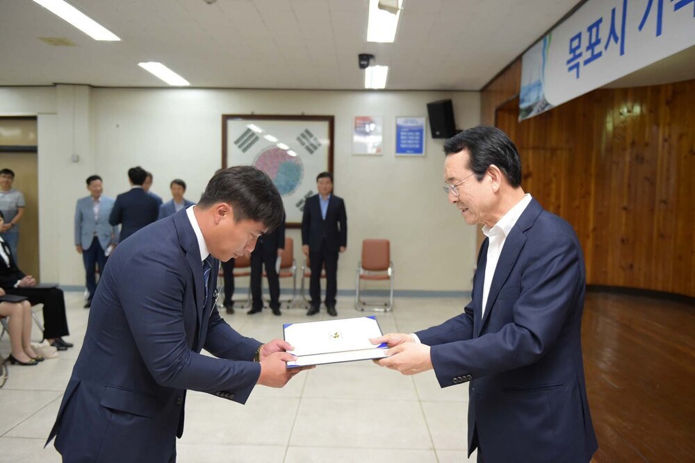 신규공무원 임용장수여식(08.31.상황실)