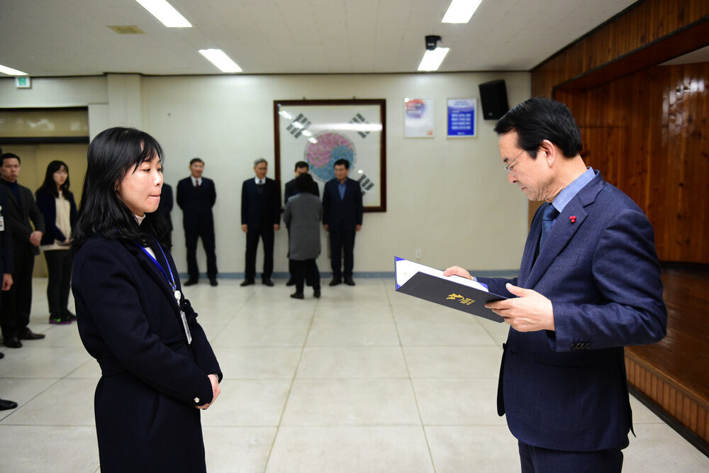 2019년도 상반기 6급이하 정기인사 임용장교부-1