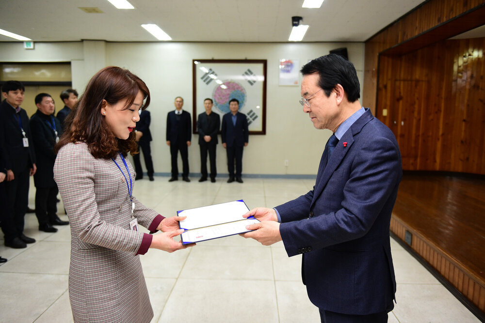 2019년도 상반기 6급이하 정기인사 임용장교부-1