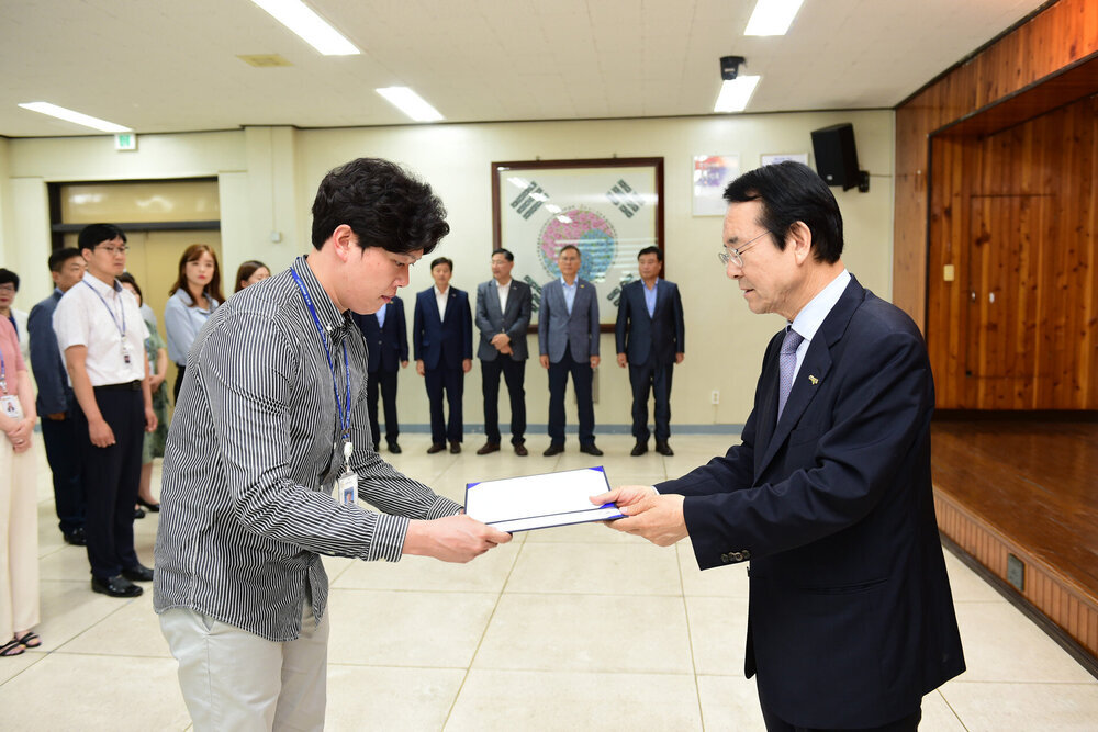  2019년도 하반기 4급이하 정기인사  임용장 교부
