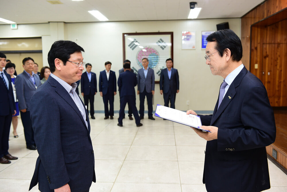  2019년도 하반기 4급이하 정기인사  임용장 교부